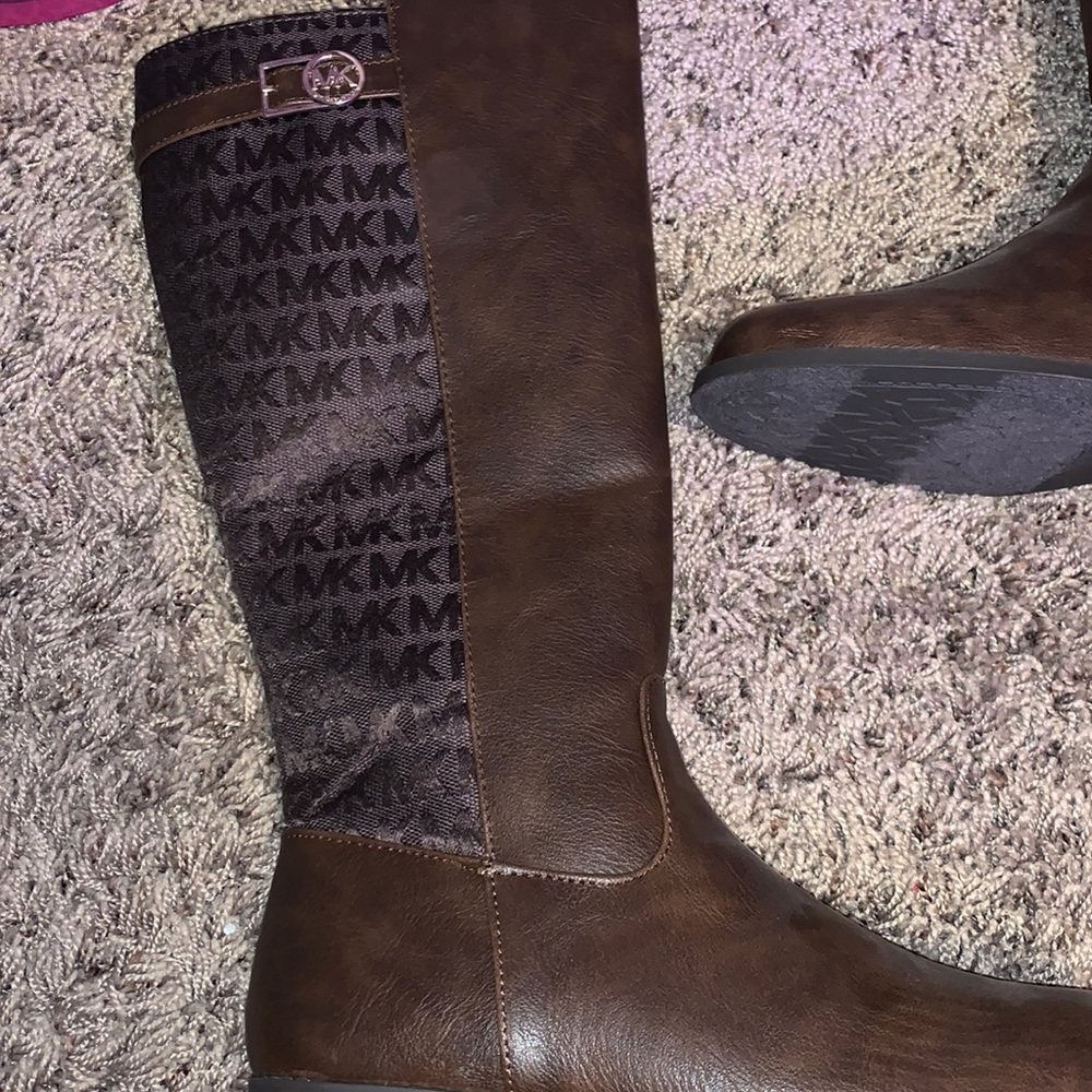michael kors never wore kids boots